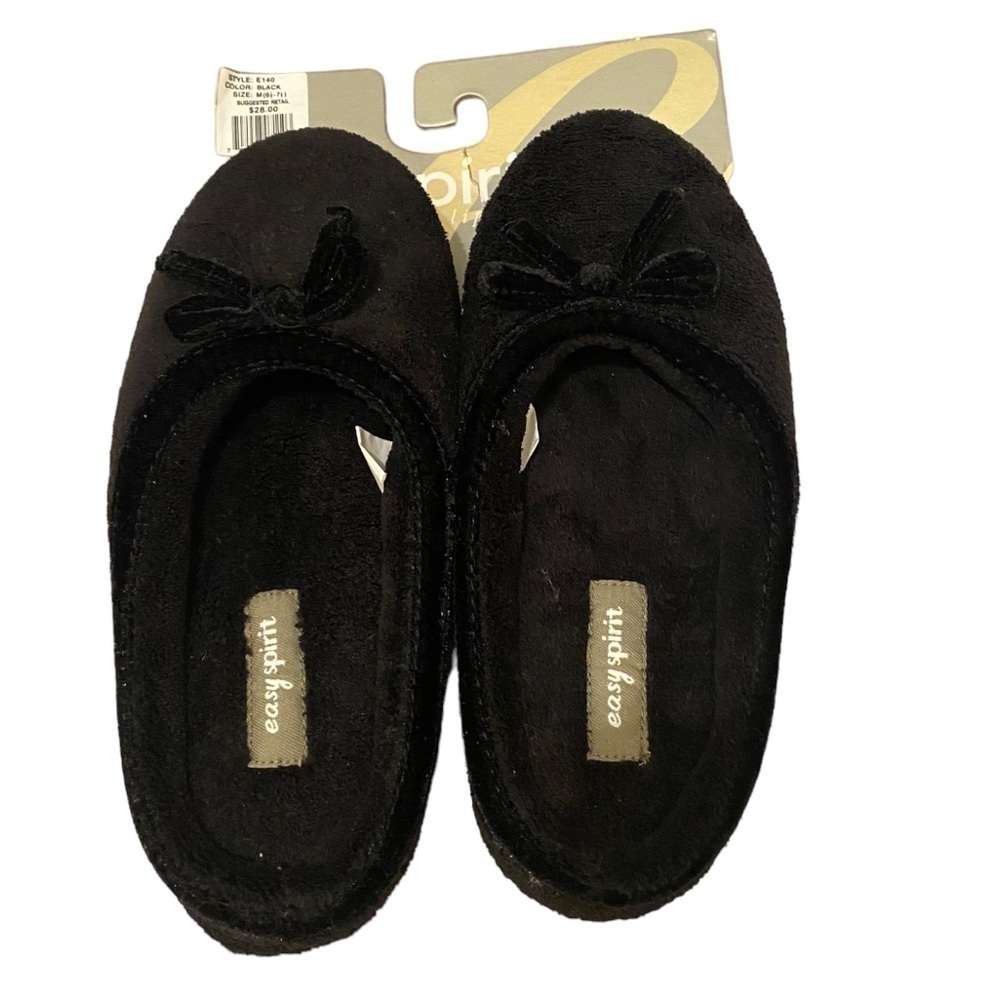 Easy Spirit black slippers. New . Size Medium ( 6.5 - 7.5 )